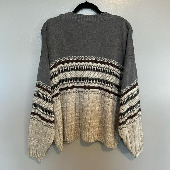 Vintage Light Weight Knit Sweater - Picture 3 of 3